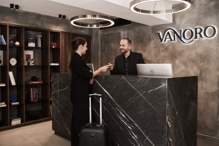 vanoro staff